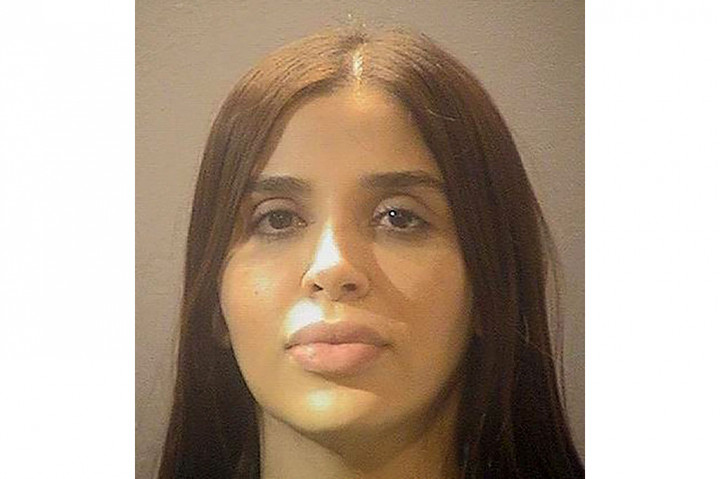 Emma Coronel Aispuro, istri gembong narkoba Meksiko Joaquin 'El Chapo' Guzman, dibebaskan dari penjara pada Rabu, 13 September 2023, setelah menjalani hampir dua tahun dari tiga tahun hukuman kurungan karena perdagangan narkoba dan pencucian uang.