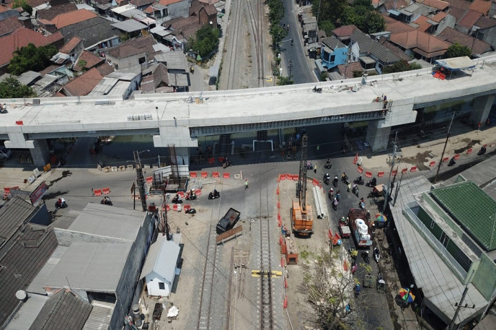 Bupati Sidoarjo Ahmad Muhdlor Ali optimistis kedua proyek tersebut bakal selesai akhir tahun 2023. Artinya, progres pembangunannya sudah sesuai waktu yang ditargetkan.