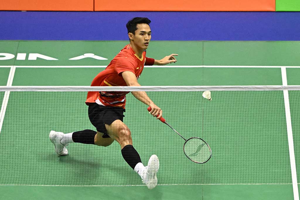 Satu tempat di semifinal ia pastikan seusai mengalahkan wakil Taiwan Chia Hao Lee di babak delapan besar lewat dua gim langsung 21-19, 21-18.