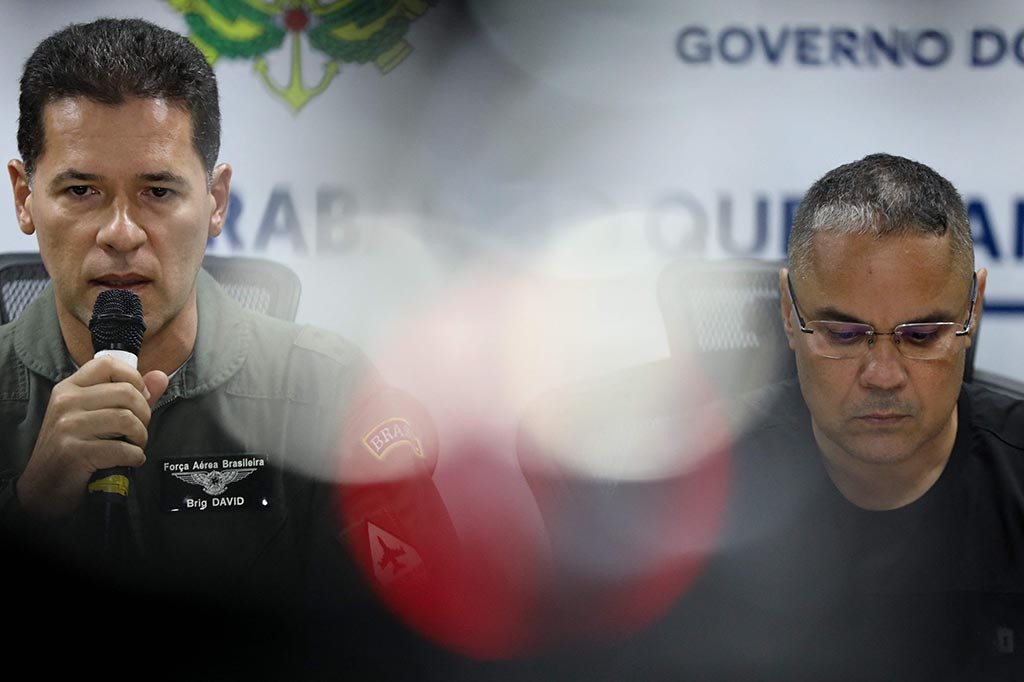 Empat belas orang tewas pada hari Sabtu, 16 September 2023, ketika sebuah pesawat jatuh di Amazon Brazil ketika mencoba mendarat dalam cuaca badai di kota wisata populer Barcelos, insiden tersebut berakibat fatal bagi semua penumpang, kata para pejabat.