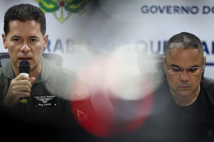 Empat belas orang tewas pada hari Sabtu, 16 September 2023, ketika sebuah pesawat jatuh di Amazon Brazil ketika mencoba mendarat dalam cuaca badai di kota wisata populer Barcelos, insiden tersebut berakibat fatal bagi semua penumpang, kata para pejabat.