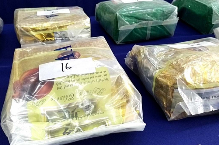 Direktur Reserse Narkoba (Ditresnarkoba) Polda Sulawesi Tengah melalui Subdit 3 Ditresnarkoba Polda Sulteng mengamankan dua orang terlibat jaringan narkoba, berdasarkan penyelidikan tindak pidana narkotika yang terjadi di wilayah hukum Polda Sulteng.