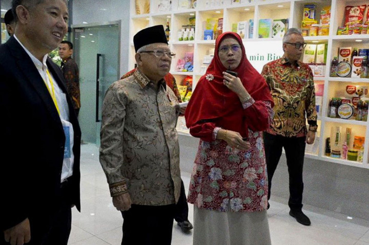 Terkait pemberian sertifikasi halal bagi perusahaan di luar negeri, Wapres mengungkapkan bahwa LPPOM MUI telah memiliki cabang di berbagai negara termasuk di Tiongkok yang berlokasi di Shanghai. Hal ini menurutnya, akan mempermudah para pengusaha di luar negeri untuk mendapatkan sertifikasi halal.