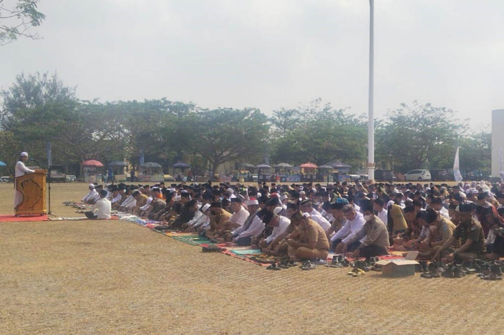 Pemerintah Kabupaten Ogan Ilir menggelar salat istisqa atau minta hujan, Selasa, 19 September 2023. Hal ini sebagai upaya memohon pertolongan kepada Allah SWT agar segera diturunkan hujan sehingga kebakaran hutan dan lahan di daerah tersebut bisa padam dan bisa menuntaskan masalah kekeringan.