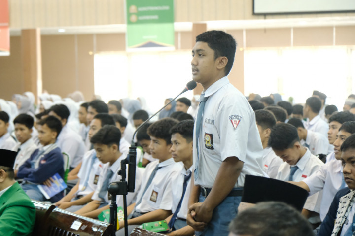 Sementara itu Rektor UMI Makassar, Basri Modding, mengatakan, saat ini merupakan tahun kelima UMI Makassar menjadi bagian dari OSC Medcom.id. Harapannya adalah seluruh pemuda di Indonesia, khususnya di Kota Makassar tidak ada yang putus atau tidak melanjutkan ke perguruan tinggi. 