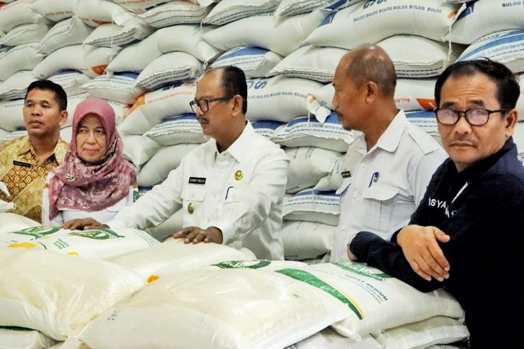 Pemerintah Kabupaten (Pemkab) Simalungun meluncurkan penyaluran bantuan pangan cadangan beras pemerintah (BP-CBP) tahap 2.