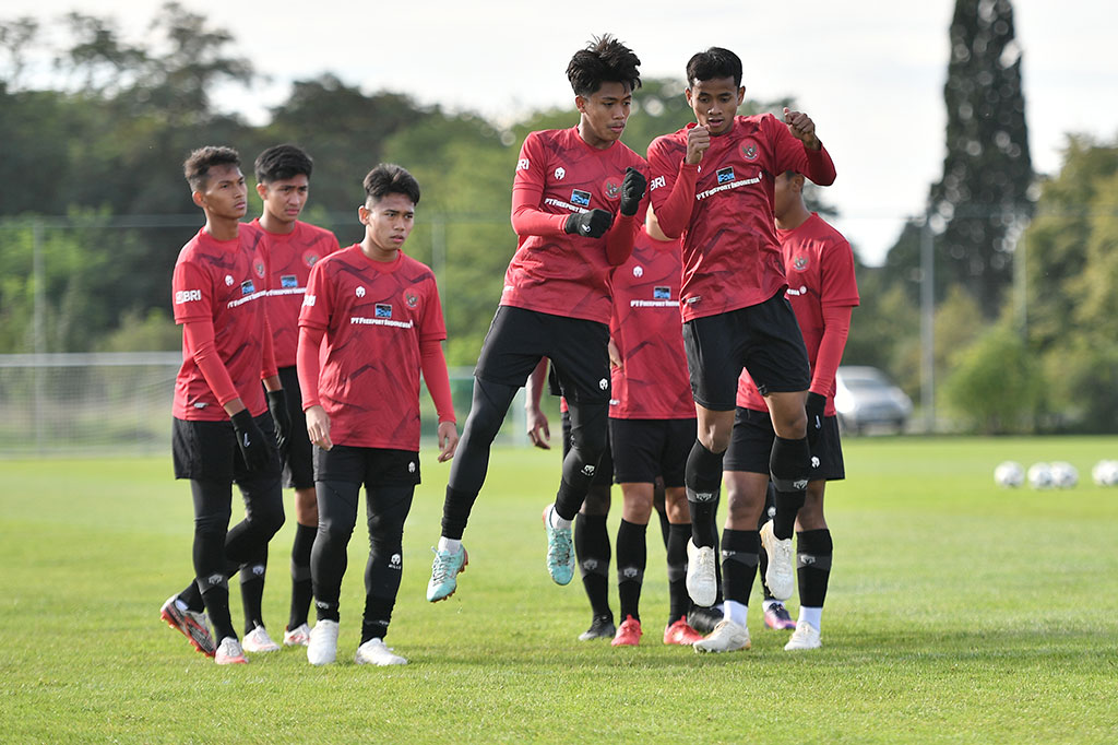 Rencananya tim Garuda Muda akan menjalani serangkaian pertandingan uji coba menghadapi beberapa akademi klub lokal dari Jerman diantaranya Borussia Dortmund dan Borussia Monchengladbach.