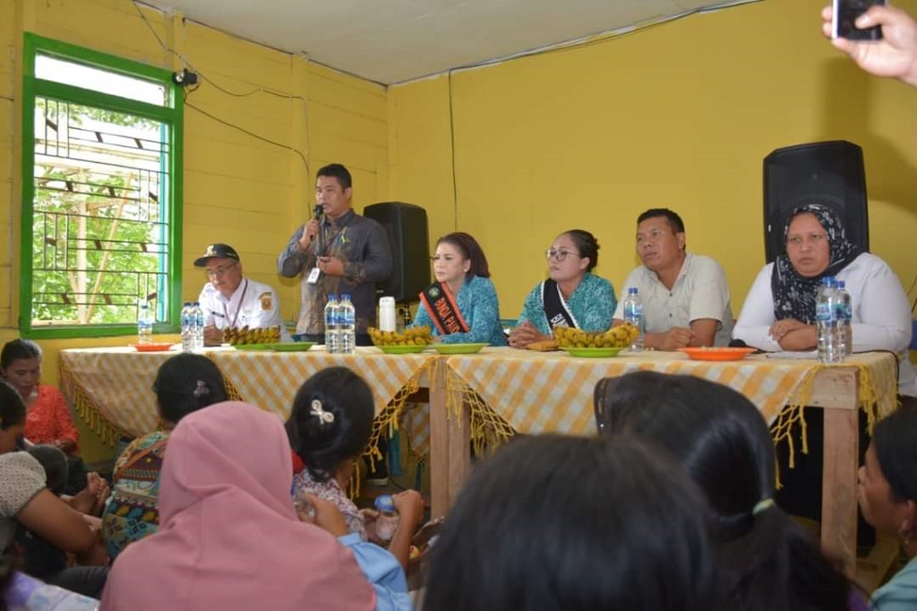 Direktorat Rehabilitasi Sosial Anak Kementerian Sosial menyalurkan bantuan Asistensi Rehabilitasi Sosial (Atensi) kepada anak-anak di Desa Pegagan Julu VII Sumbul Dairi.