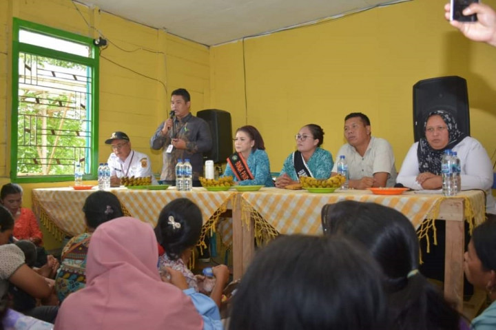 Direktorat Rehabilitasi Sosial Anak Kementerian Sosial menyalurkan bantuan Asistensi Rehabilitasi Sosial (Atensi) kepada anak-anak di Desa Pegagan Julu VII Sumbul Dairi.