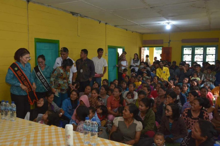 Ketua Tim Penggerak PKK Dairi Romy Mariani Simarmata mengatakan penyaluran bantuan bagi anak-anak di desa tersebut bertujuan untuk menurunkan angka stunting, mengingat stunting di desa ini masih sangat tinggi. Stunting merupakan pertumbuhan anak yang tidak sesuai karena kekurangan nutrisi ataupun gizi.