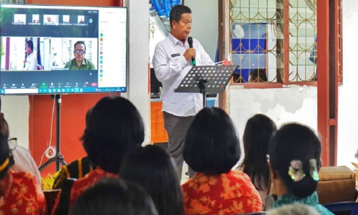 Dari 32 kecamatan yang ada, saat ini Pemerintah Kabupaten (Pemkab) Simalungun telah memiliki 20 lokasi pelayanan perekaman dan pencetakan KTP Elektronik.