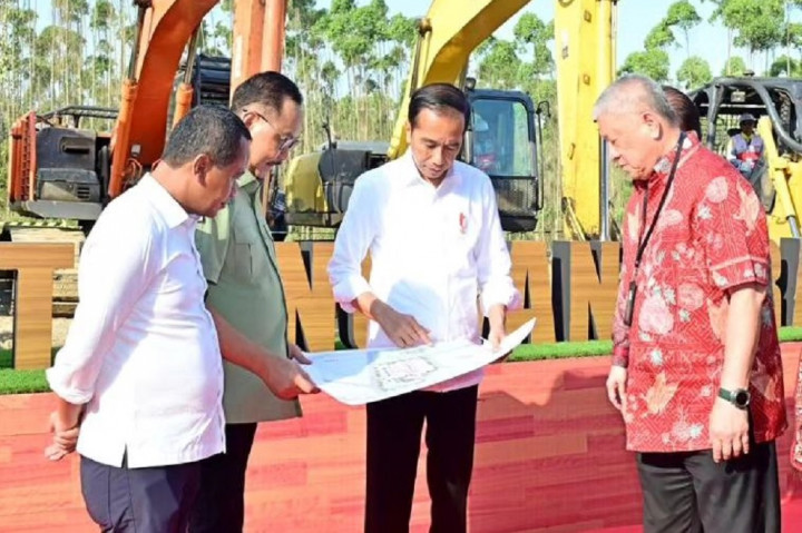 Presiden Joko Widodo (Jokowi) mengemukakan investasi swasta dalam penyediaan beragam kebutuhan fasilitas publik menjadi kunci proyek pembangunan Ibu Kota Nusantara (IKN).
