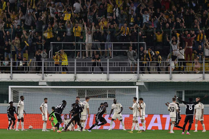 FC Sheriff akhirnya berhasil menyamakan kedudukan pada menit ke-57 melalui gol yang dicetak oleh Cristian Tovar memanfaatkan kemelut di depan gawang AS Roma sehingga skor berubah menjadi 1-1.