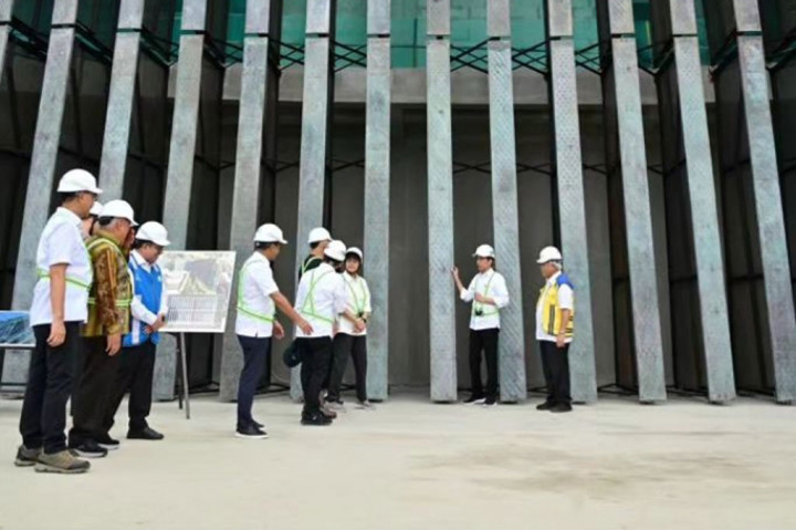 Dalam keterangannya, Presiden menyebut bahwa progres pembangunan kantor presiden tersebut cukup baik dan sudah mencapai 38 persen. Selain itu, Presiden juga menyampaikan bahwa pembangunan sejumlah infrastruktur yang ada di IKN tersebut masih sesuai dengan perencanaan.