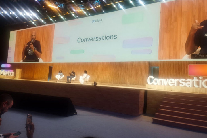 Dengan Flows, bisnis dapat menyediakan menu yang lengkap dan formulir yang dapat disesuaikan guna mendukung kebutuhan yang bermacam-macam. 