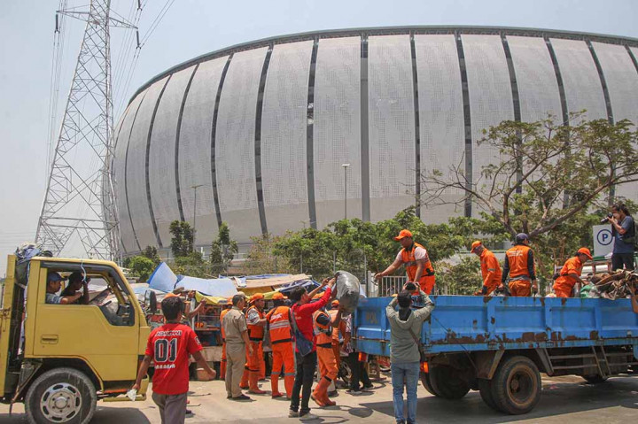 Heru menyebutkan, Pemerintah Kota Jakarta Utara sudah menemui warga eks Kampung Bayam yang tinggal di tenda di sekitar Jakarta International Stadium (JIS).