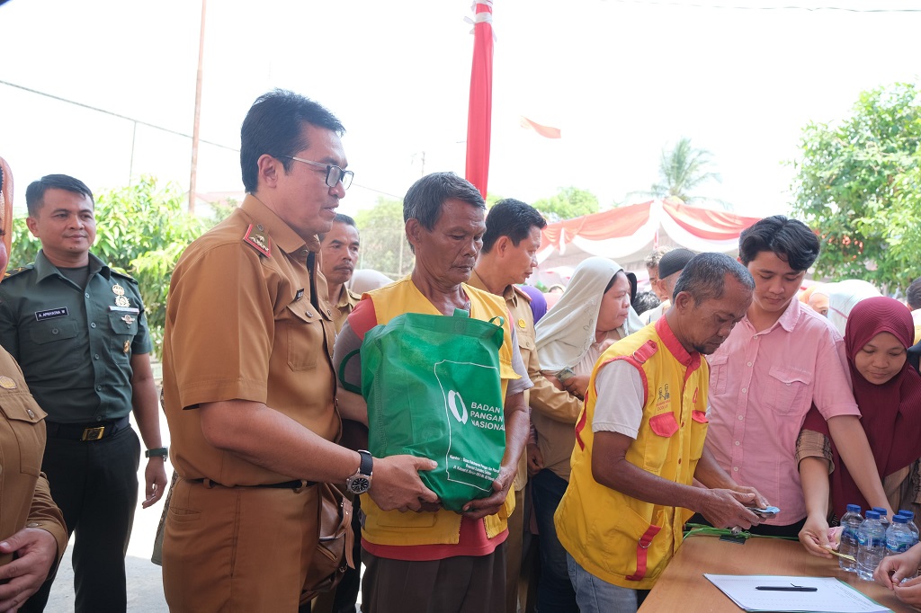 Asisten Bidang Perekonomian dan Pembangunan Setda Muba Andi Wijaya Busro mengapresiasi karena kembali terselenggaranya kegiatan Gerakan Pangan Murah bekerjasama dengan Dinas Ketahanan Pangan dan Peternakan Provinsi Sumsel.