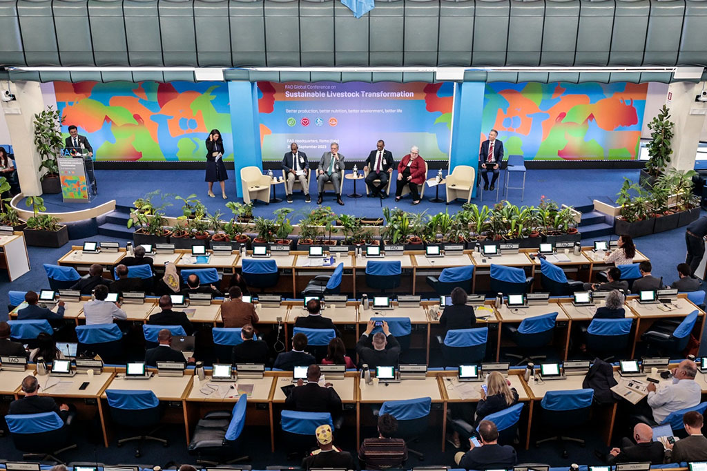 Secara khusus, SYL berharap FAO bisa mengoptimalkan sumber daya manusia yang ada di Roma seperti Atase Pertanian dan jajaran duta besar Indonesia dalam mewujudkan proyek KSST yang berkelanjutan. 