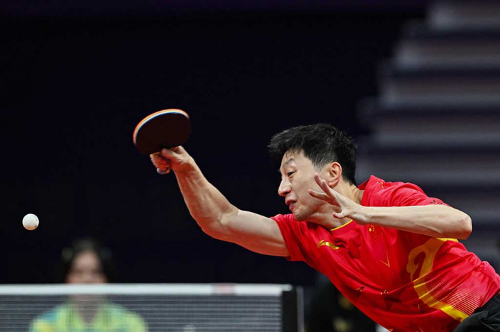 Juara Olimpiade lima kali ini memiliki akhir yang sempurna ketika kemenangan berturut-turutnya atas Park Gang-hyeon dari Korea Selatan memastikan medali emas bagi Tiongkok, dan gelar Asian Games keenam sepanjang karirnya.