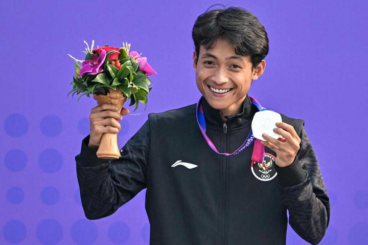 Atlet skateboard Indonesia Sanggoe Darma Tanjung sukses mempersembahkan medali perak bagi Indonesia dari nomor men's street Asian Games Hangzhou pada Rabu, 27 September 2023.