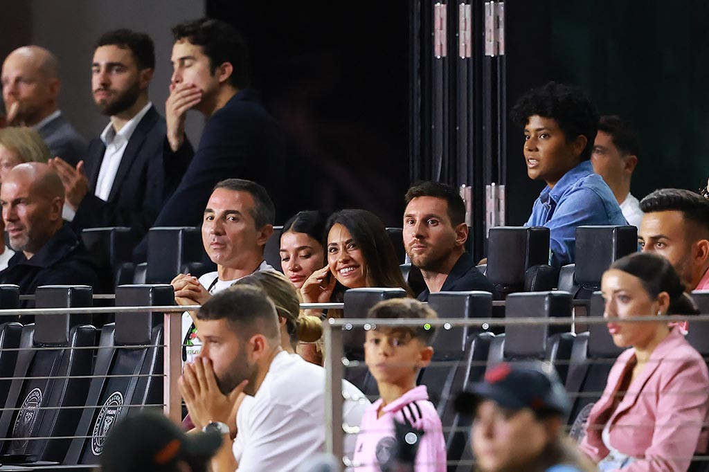 Kebugaran Messi diselimuti misteri sejak ia kembali dari tugas internasional bersama Argentina awal bulan ini.
