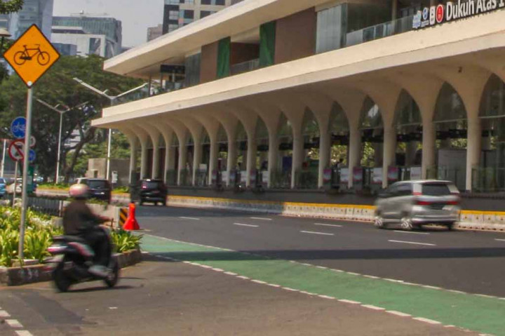 Pemerintah Provinsi (Pemprov) DKI Jakarta meniadakan kebijakan ganjil-genap kendaraan pada peringatan Maulid Nabi Muhammad SAW 1445 Hijriah pada Kamis, 28 September 2023.