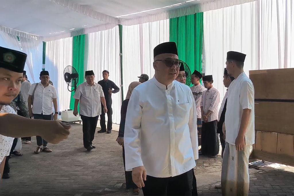 Disamping Anies dan Cak Imin, beberapa petinggi partai Koalisi Perubahan juga nampak hadir. Rencananya, Anies Baswedan dan Cak Imin akan menggelar pertemuan dengan sejumlah kiai se-Jawa Timur. Pertemuan ini untuk menguatkan dukungan terhadap pasangan AMIN di Pilpres 2024 nanti. 