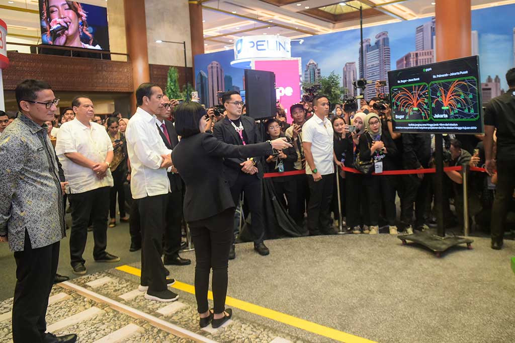 Menhub turut mengatakan bahwa Presiden Jokowi langsung memberikan sejumlah tugas untuk meningkatkan perkembangan transportasi masal di Tanah Air.