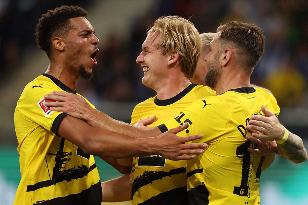 Die Borussen langsung mengambil inisiatif menyerang terlebih dahulu dan  sukses mencuri keunggulan melalui gol Niclas Fullkrug memanfaatkan umpan Julian Brandt pada menit ke-18.