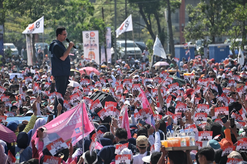 Pernyataan tersebut disampaikan Anies dalam Apel Akbar Desa Bersatu Jawa Barat dan Jalan Bersama AMIN, di Stadion Si Jalak Harupat, Bandung, Jawa Barat, Minggu, 1 Oktober 2023.