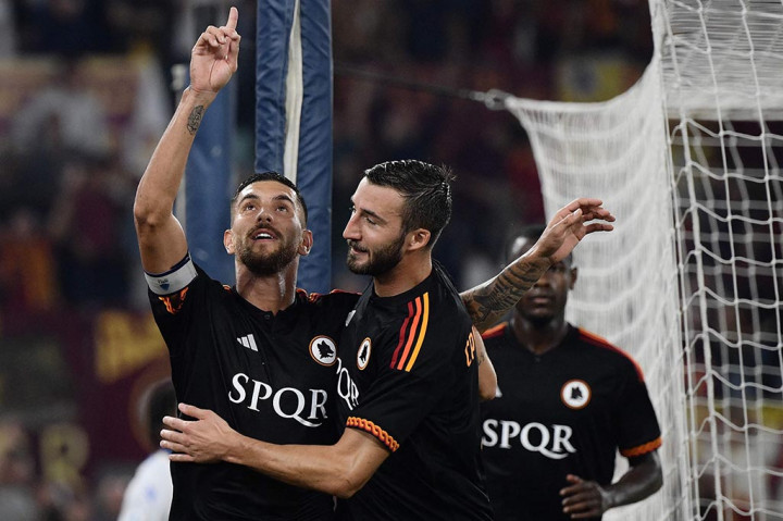 Unggul dua gol, Roma menurunkan tempo permainan. Sayangnya hal ini tak bisa dimanfaatkan Frosinone untuk mencari gol balasan dan skor 2-0 bertahan hingga bubaran.