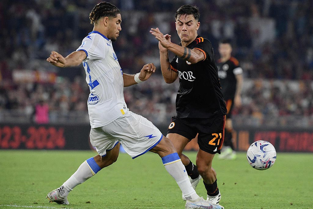 Selepas jeda, Roma kembali menguasai jalannya pertandingan. Roma sempat mengancam gawang Frosinone pada menit ke-58, tapi tembakan Edoardo Bove masih bisa diamankan Turati.