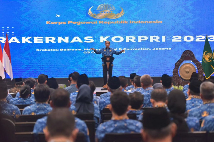 Saat membuka Rakernas Korps Pegawai Republik Indonesia (Korpri) 2023 di Jakarta, Selasa, 3 Oktober 2023, Jokowi menceritakan pengalamannya saat berkunjungan ke daerah-daerah dan menemukan kepala sekolah harus mengurus SPJ hingga larut malam.