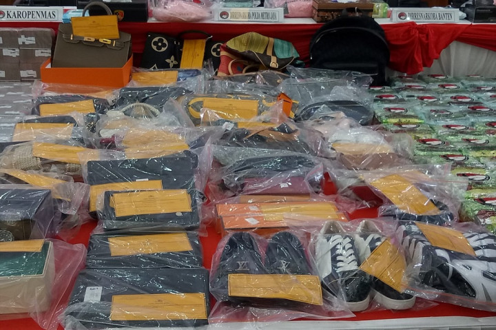 Menurut Wakil Kepala Badan Reserse Kriminal Umum (Waka Bareskrim) itu, dari 1.532 tersangka, 1.417 di antaranya dilakukan proses penyidikan kasus tindak pidana narkoba. Sementara itu, 115 tersangka lainnya diputuskan untuk menjalani rehabilitasi.