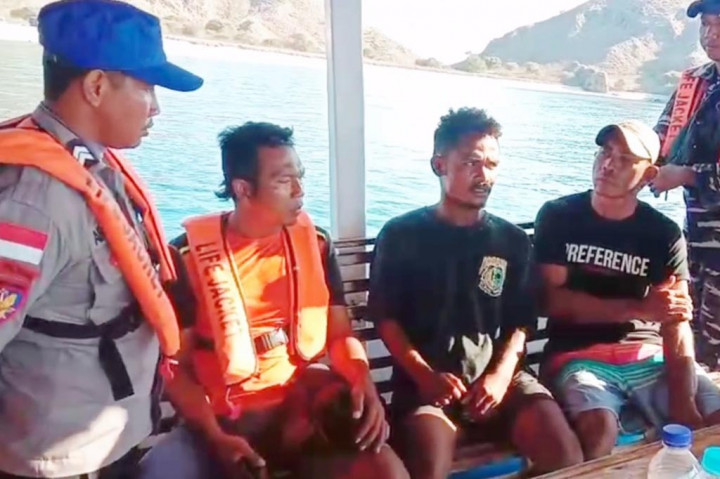 Wisatawan Asal Tiongkok itu diketahui bernama Yi Liu, jenis kelamin perempuan, berusia 27 tahun. Yi Liu melakukan perjalanan wisata ke Kawasan Taman Nasional Komodo bersama rombongan wisatawan lain dengan Kapal Wisata Qifadzah.