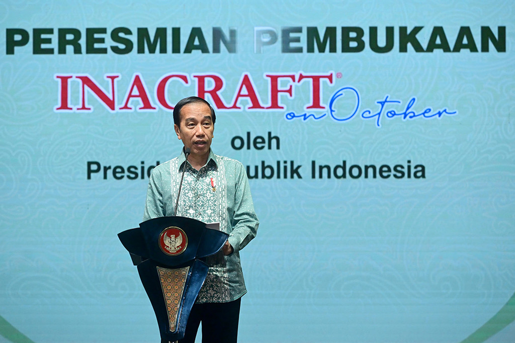 Presiden Joko Widodo membuka pameran produk kerajinan Inacraft on October 2023 di Jakarta Convention Center (JCC), Jakarta, Rabu, 4 Oktober 2023.