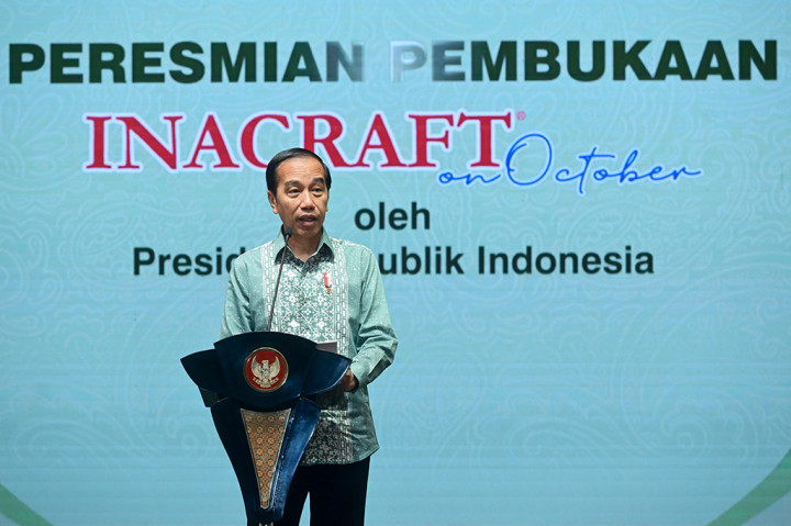 Presiden Joko Widodo membuka pameran produk kerajinan Inacraft on October 2023 di Jakarta Convention Center (JCC), Jakarta, Rabu, 4 Oktober 2023.