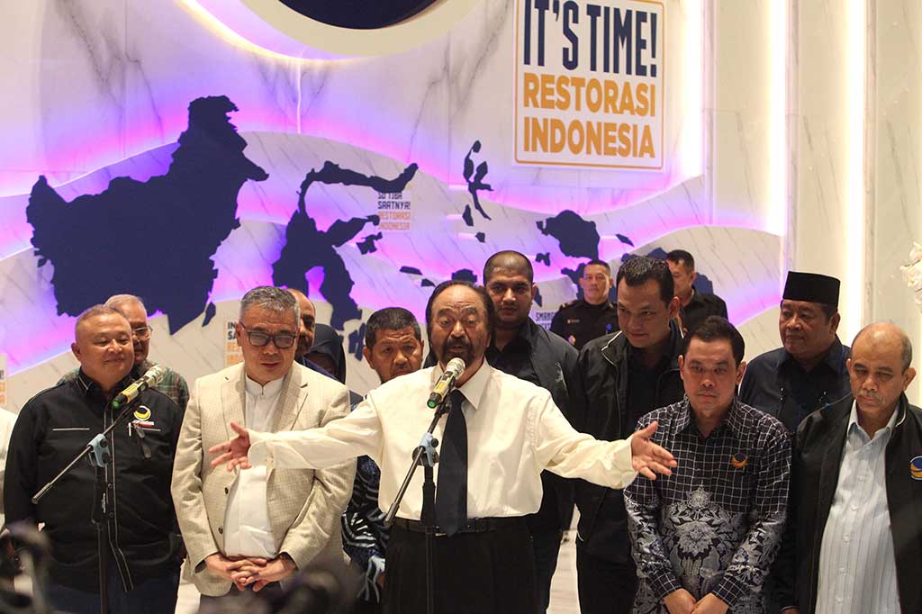 Paloh menjelaskan bahwa pihaknya meminta Limpo untuk mengundurkan diri sebagai Mentan agar bisa fokus menyelesaikan penyidikan yang tengah berlangsung. 