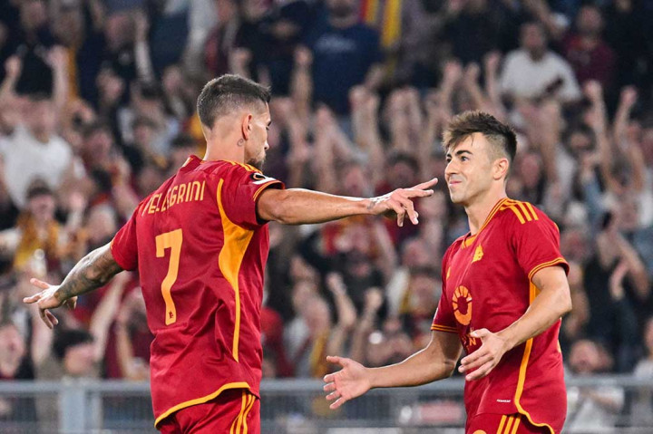 Pellegrini kemudian mencatatkan namanya ke papan skor setelah mencetak gol ketiga untuk Giallorossi pada menit ke-52, memanfaatkan assist kedua dari Celik.