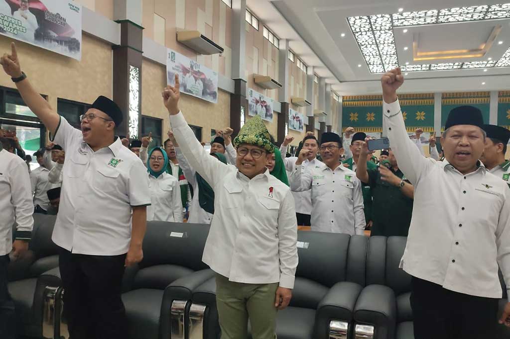 Bukan tanpa alasan, pasangan tersebut sudah melakukan pendekatan kepada masyarakat melalui program-program yang berpihak ke rakyat. Selain itu, kader dan relawan di Sumatra Selatan dan provinsi lainnya sudah ekstra keras untuk berkoordinasi dan melakukan berbagai upaya mensosialisasikan hal-hal baik dan program kerja pasangan Capres dan Cawapres RI tersebut.