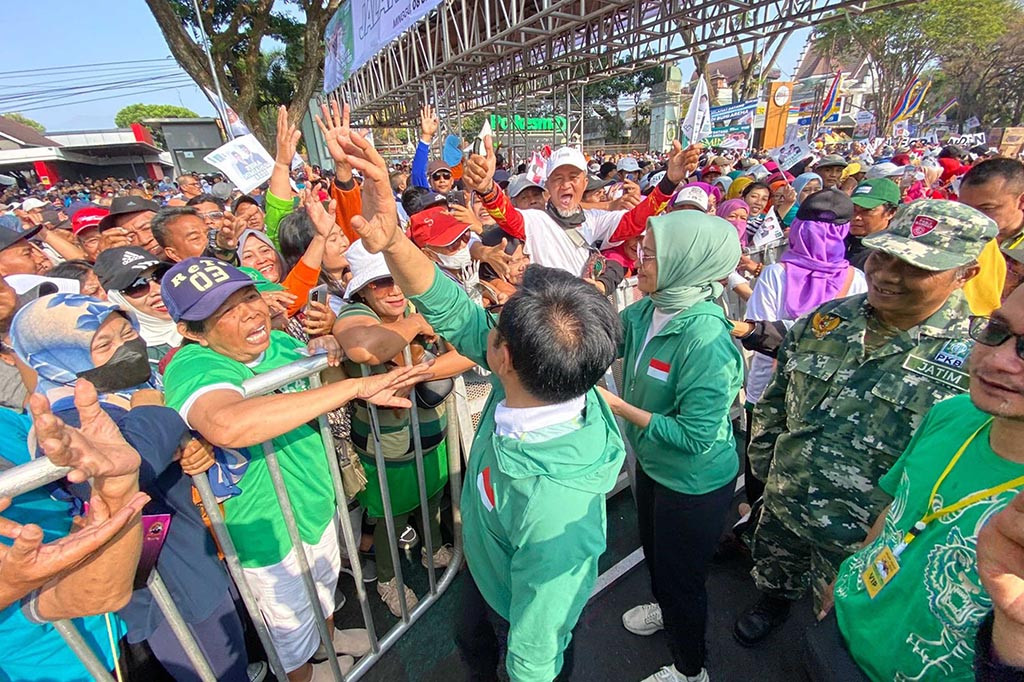 Cak Imin menyampaikan perubahan yang dimaksud ialah perubahan cara kerja. Selanjutnya, jangan ada lagi pengangguran. Pendidikan murah, terjangkau dan berkualitas.