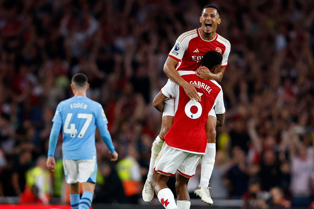 Memasuki babak kedua, Gabriel Martinelli yang masuk mengganti Leandro Trossard pada babak kedua mencipatkan peluang pertama dimana tendangan kaki kirinya pada menit ke-49 masih dengan mudah diamankan oleh Ederson.