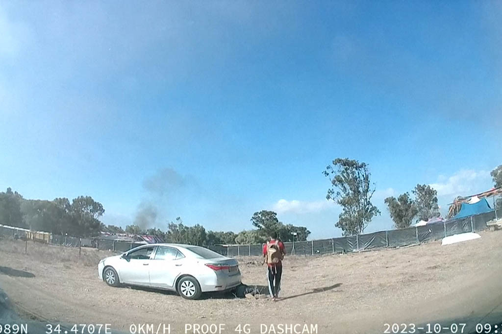 Kelompok bersenjata Hamas membunuh sekitar 250 orang yang menghadiri festival musik di luar ruangan di komunitas Israel dekat Gaza pada akhir pekan, kata seorang sukarelawan yang membantu mengumpulkan jenazah, Senin, 9 Oktober 2023.