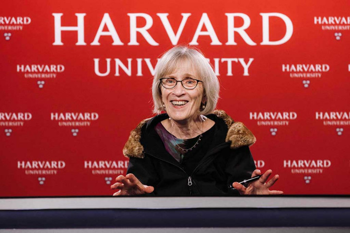 Goldin menjadi perempuan ketiga yang memenangi anugerah yang diumumkan Sekretaris Jenderal Royal Swedish Academy of Sciences, Hans Ellegren, di Stockholm, Swedia, Senin, 9 Oktober 2023.