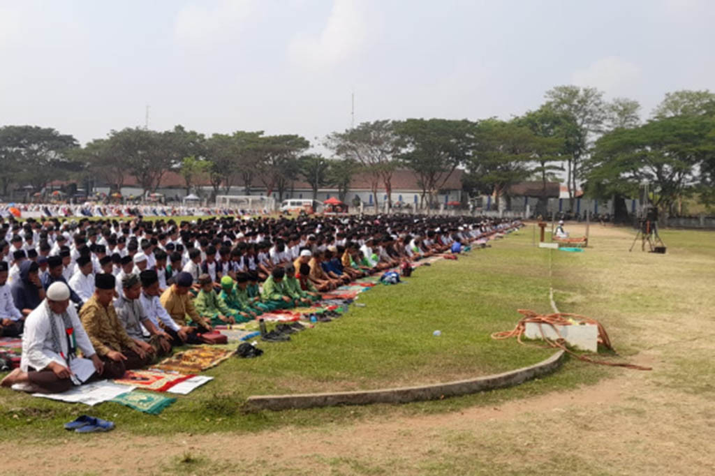 Upaya dan doa minta hujan ini seiring terjadinya kemarau panjang dengan fenomena El Nino yang sudah memunculkan dampak kekeringan, krisis air bersih dan juga kebakaran hutan dan lahan (karhutla) di Lawu dan banyak bagian wilayah lainnya.