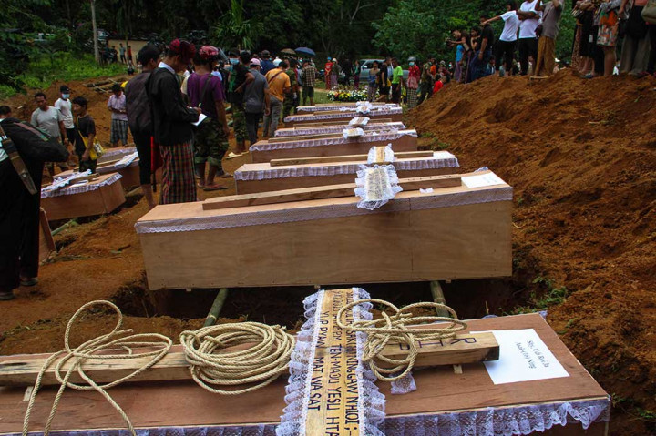“Kami menemukan 29 jenazah termasuk anak-anak dan orang tua. 56 orang terluka,” ujarnya, seraya menambahkan bahwa mereka sedang menyelidiki jenis serangan apa yang melanda kamp tersebut.