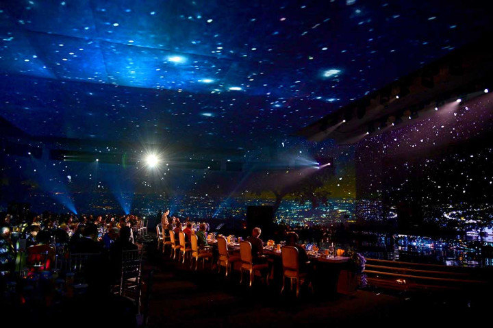 Dia menyampaikan ucapan selamat datang kepada para pemimpin negara-negara pulau dan kepulauan yang hadir. 