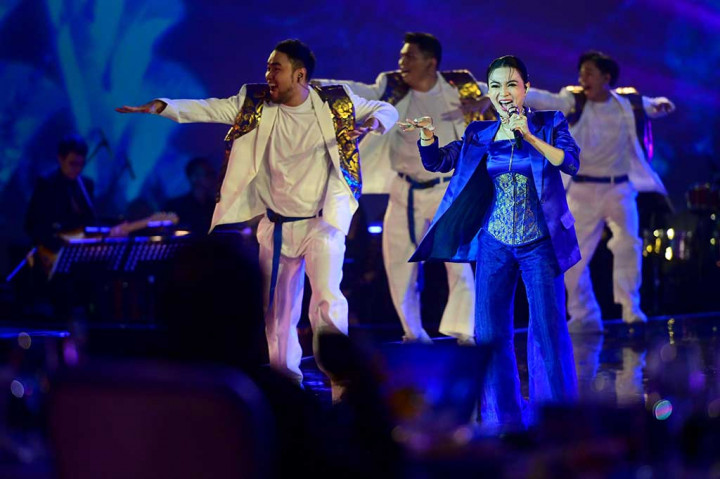 Selain itu tampil juga Wizzy & Teza Sumendra yang membawakan lagu Best of My Life/Lil Bo Thang, Gery Gerald Glen & Joey Penny yang membawakan lagu Kokomo, hingga Wika Salim yang membawakan lagu Sayang dan Rungkad. 