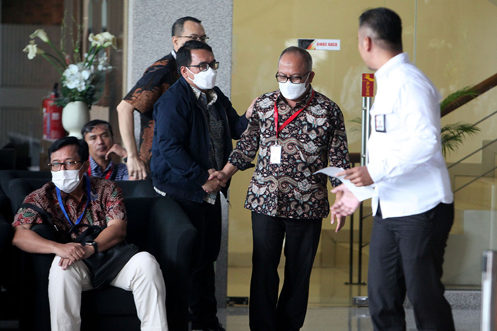 Komisi Pemberantasan Korupsi (KPK) kembali memeriksa Sekjen Kementerian Pertanian (Kementan) Kasdi Subagyono hari ini, 11 Oktober 2023. Dia sejatinya sudah diperiksa kemarin, 10 Oktober 2023.