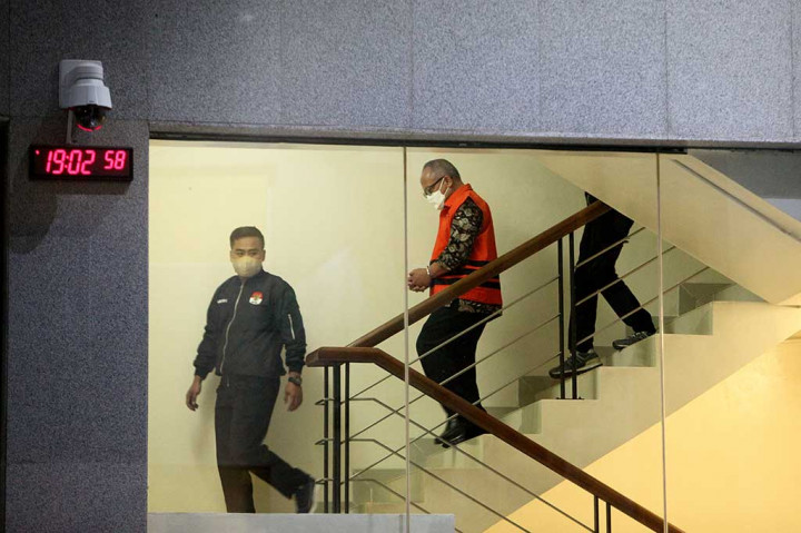 SYL juga telah mengajukan praperadilan ke Pengadilan Negeri (PN) Jakarta Selatan atas penetapan dirinya sebagai tersangka. Sidang pertama praperadilan dijadwalkan berlangsung pada Senin, 30 Oktober 2023.